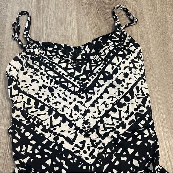 Women's Aqua Green Black & White Print Lace Up Back One Piece Swimsuit - Picture 3 of 8